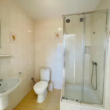 Kwatera prywatna Alga2005 Karwia