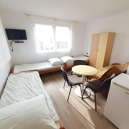 Kwatera prywatna Alga2005 *