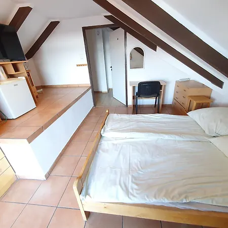 Kwatera prywatna Alga2005 Karwia