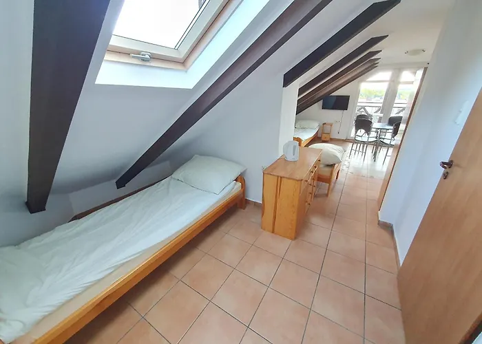 Alga2005 Rum i privatbostad Karwia